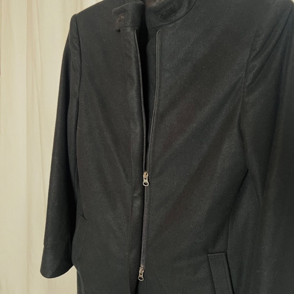 BYBLOS Rare Vintage Black Knee Length Zip Front Overcoat with Tunic Style Collar - Picture 5 of 12